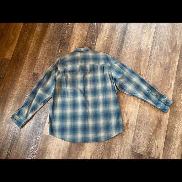 Gander Mtn button front plaid shirt Men’s Large - Picture 2 of 6